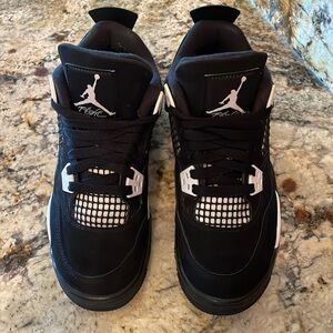 Nike Air Jordan 4 Retro White Thunder